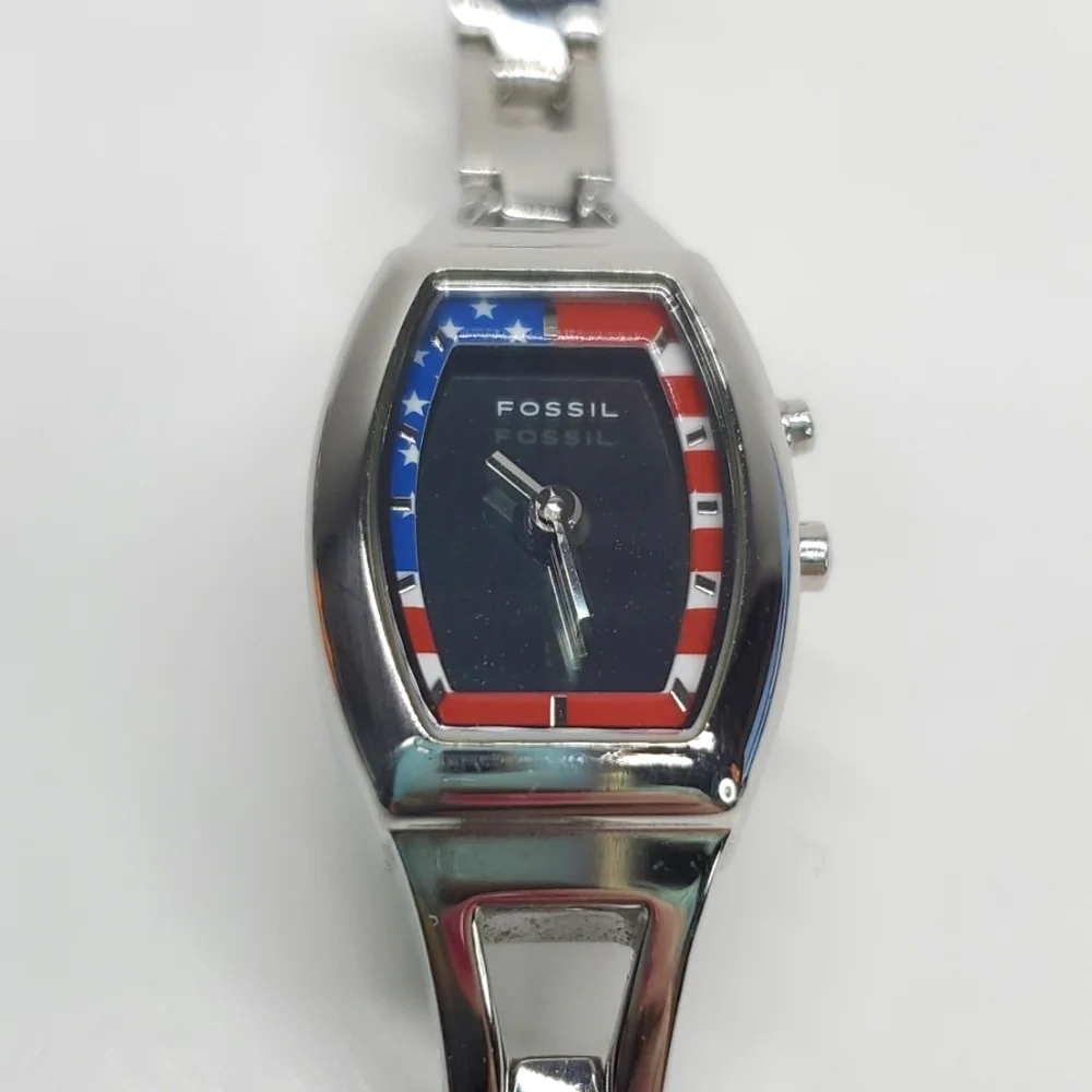 Vintage Fossil Big Tic ES9744 USA Flag Watch Silver Tone Y2K Animated Dial